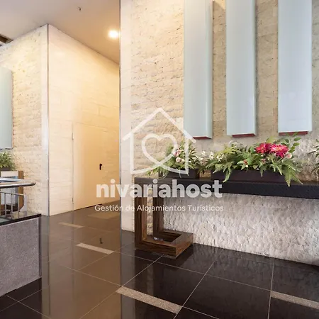 Apartment The Luxe Cruz, By Nivariahost