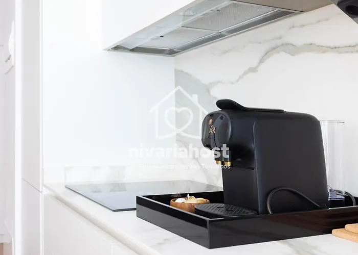 The Luxe Cruz, By Nivariahost