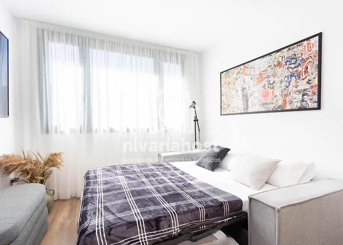 The Luxe Cruz, By Nivariahost